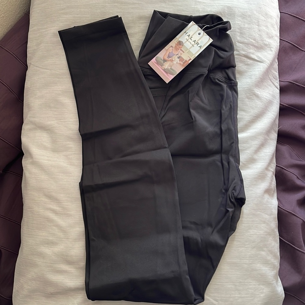 Halara cloudful leggings size L